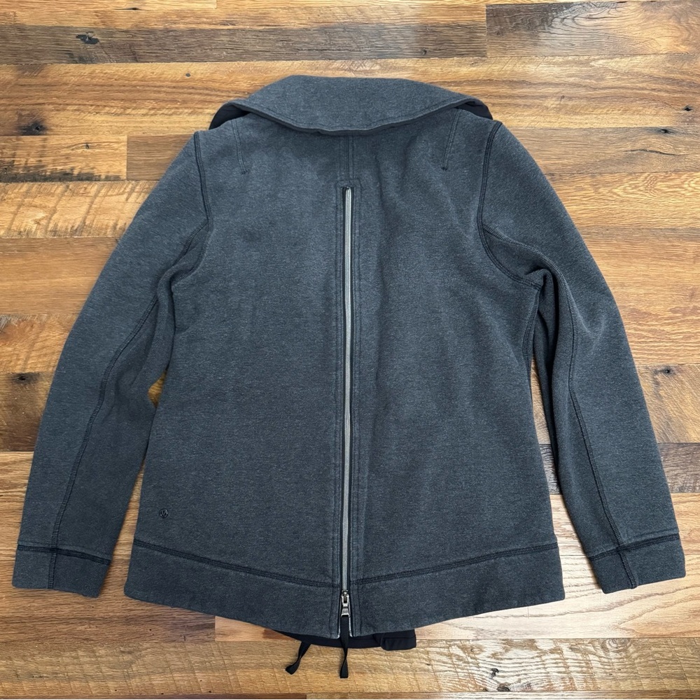 Lululemon Gray Zip-Up Jacket - image 3